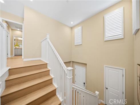 190  Crescent Moon  , Irvine, CA