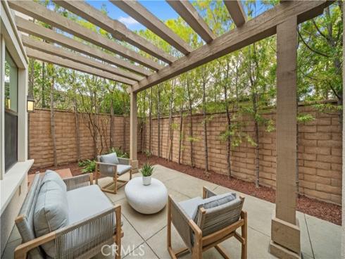 190  Crescent Moon  , Irvine, CA
