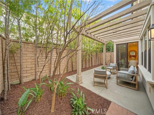 190  Crescent Moon  , Irvine, CA