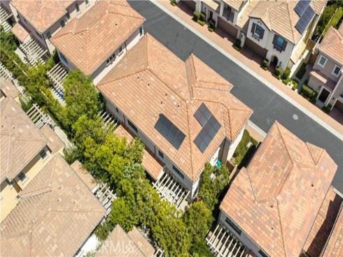 190  Crescent Moon  , Irvine, CA