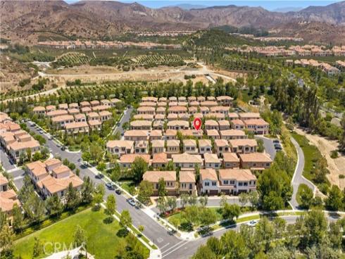 190  Crescent Moon  , Irvine, CA