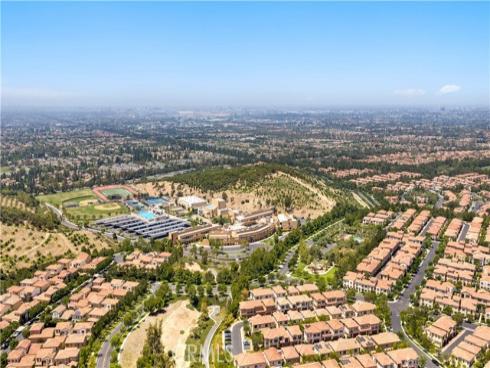 190  Crescent Moon  , Irvine, CA