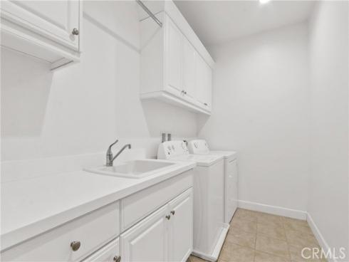 67 Hazelton , Irvine, CA
