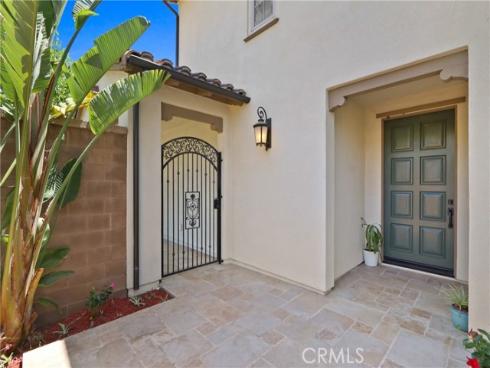 67 Hazelton , Irvine, CA