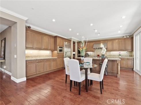 67 Hazelton , Irvine, CA