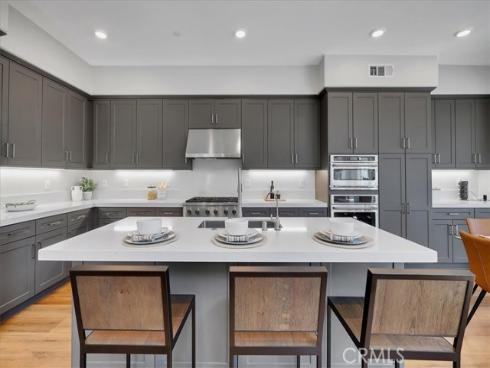 137 Rondo , Irvine, CA