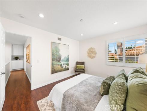 9 Terraza , Irvine, CA