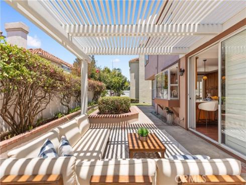 9 Terraza , Irvine, CA