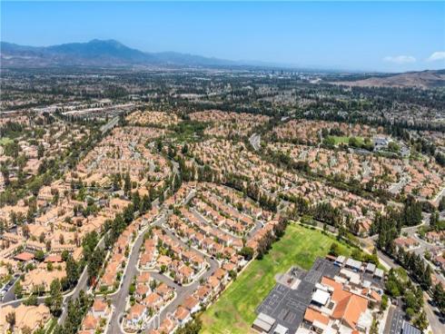 9 Terraza , Irvine, CA