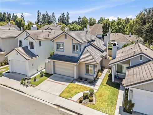 44 Silkberry , Irvine, CA