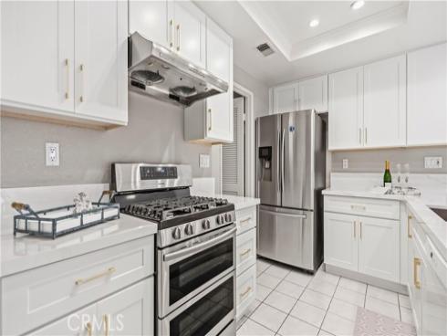 44 Silkberry , Irvine, CA