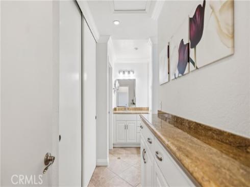 44 Silkberry , Irvine, CA