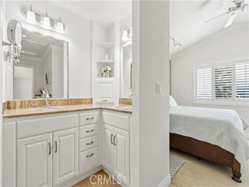 44 Silkberry , Irvine, CA