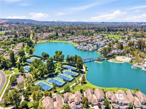 44 Silkberry , Irvine, CA