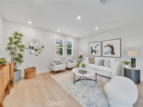 200 Chorus , Irvine, CA