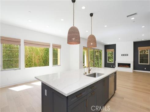 122 Jayhawk , Irvine, CA