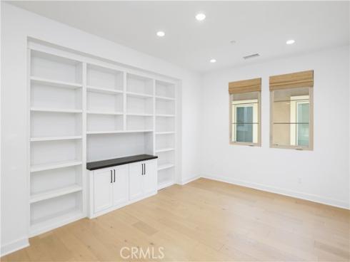 122 Jayhawk , Irvine, CA