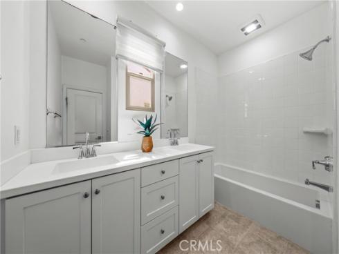 180 Frontier , Irvine, CA