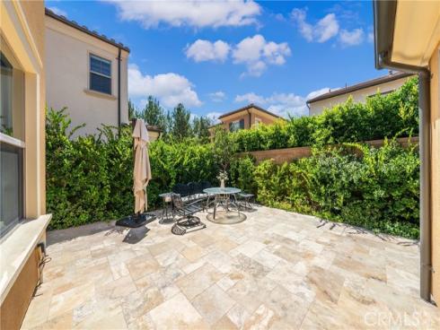 180 Frontier , Irvine, CA