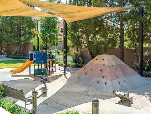 180 Frontier , Irvine, CA