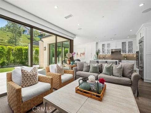 100 Della , Irvine, CA