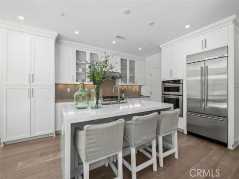 100 Della , Irvine, CA