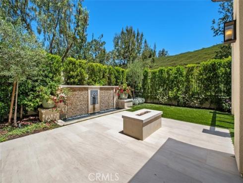 100 Della , Irvine, CA