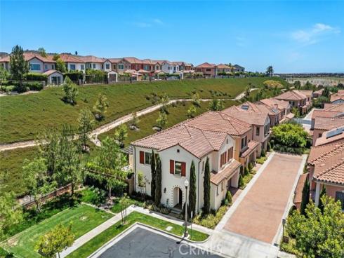 100 Della , Irvine, CA