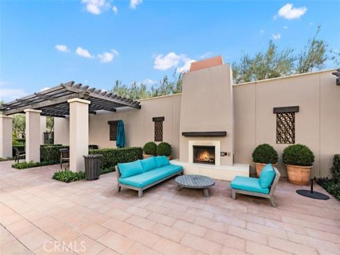 100 Della , Irvine, CA