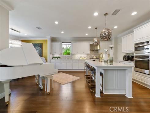 111 Bumblebee , Irvine, CA