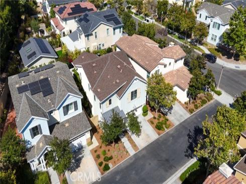 111  Bumblebee  , Irvine, CA