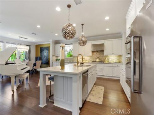 111 Bumblebee , Irvine, CA