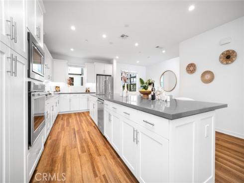 122 Schick , Irvine, CA