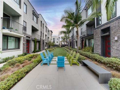 122 Schick , Irvine, CA