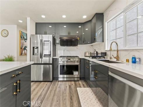 9 Southampton , Irvine, CA