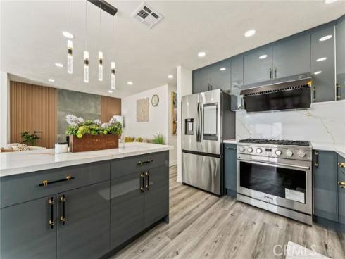 9 Southampton , Irvine, CA