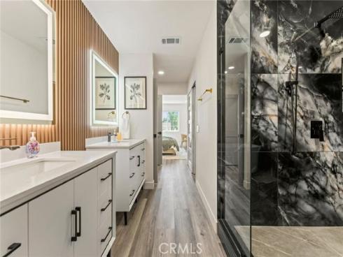 9 Southampton , Irvine, CA