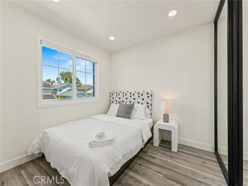 9 Southampton , Irvine, CA