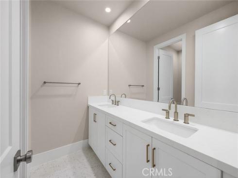 206 Mistwater , Irvine, CA