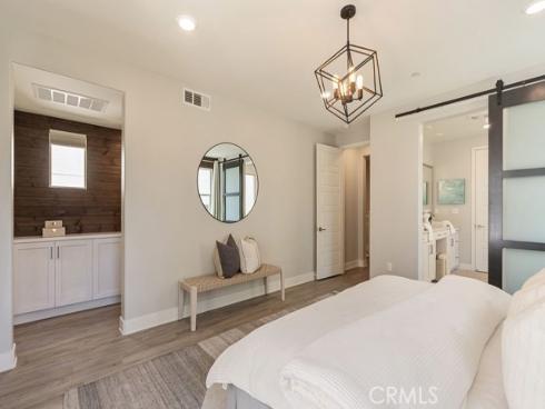 128 Catalyst , Irvine, CA