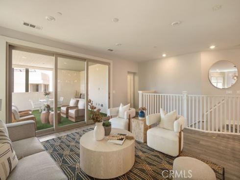 128 Catalyst , Irvine, CA