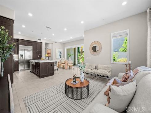 148 Perspective , Irvine, CA