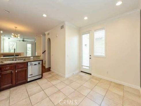 12 Tall Oak , Irvine, CA