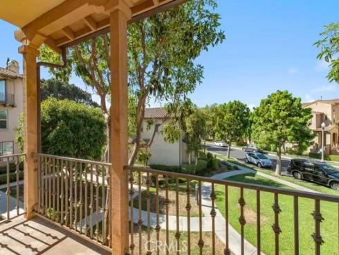 12 Tall Oak , Irvine, CA