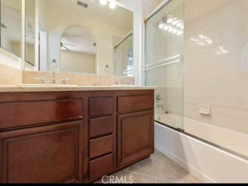12 Tall Oak , Irvine, CA