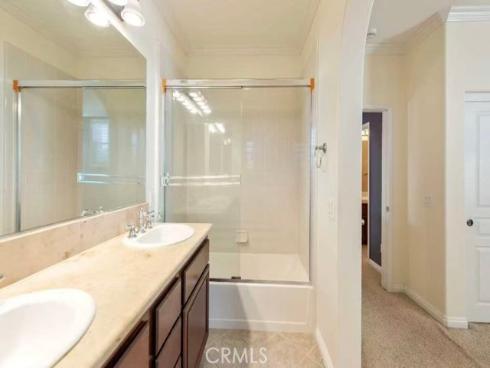 12 Tall Oak , Irvine, CA