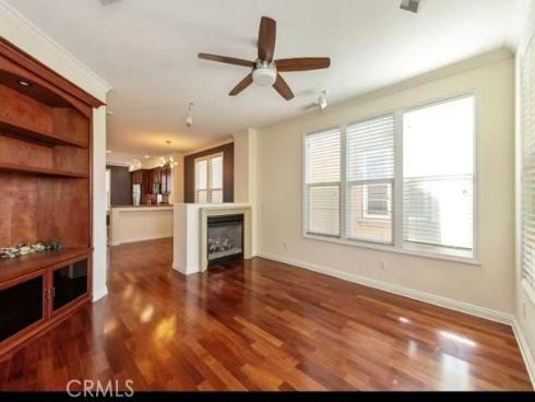 12 Tall Oak , Irvine, CA