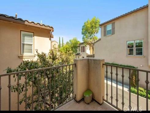12 Tall Oak , Irvine, CA