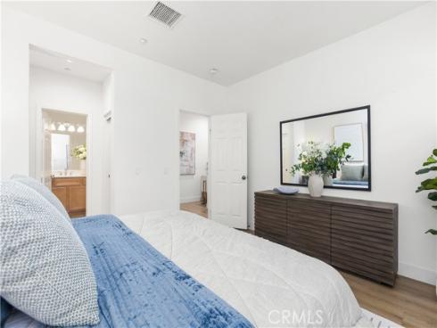 229 Dewdrop , Irvine, CA