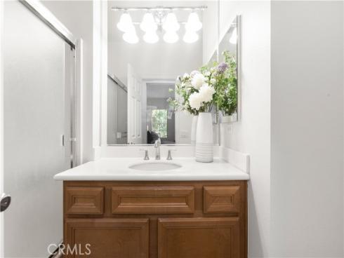 229 Dewdrop , Irvine, CA